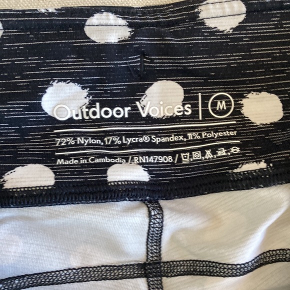 NWOT Outdoor Voices 3/4 Leggings - Picture 6 of 8